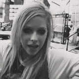 Avril Lavigne GIF. Artiesten Avril lavigne Kus Gifs 