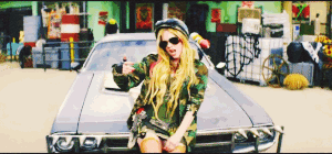 Avril Lavigne GIF. Artiesten Avril lavigne Gifs He wasnt 