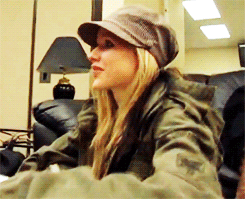 Avril Lavigne GIF. Artiesten Avril lavigne Gifs Leven 