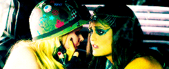 Avril Lavigne GIF. Artiesten Avril lavigne Gifs Leven 