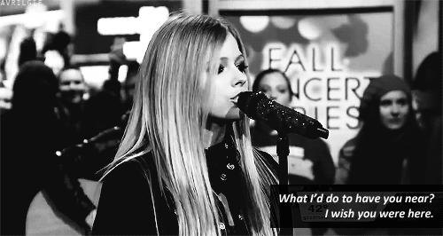 Artiesten Avril lavigne Kus Gifs 