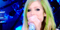 Avril Lavigne GIF. Boos Artiesten Avril lavigne Gifs Teef Gek wijf 