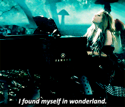Avril Lavigne GIF. Artiesten Avril lavigne Bril Gifs Blond Canadees 
