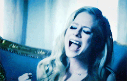 Avril Lavigne GIF. Artiesten Avril lavigne Smile Gifs 