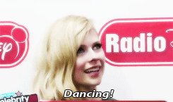 Avril Lavigne GIF. Artiesten Avril lavigne Makeup Gifs Klaar maken 