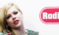 Avril Lavigne GIF. Artiesten Avril lavigne Smile Gifs 