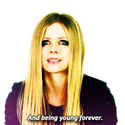Avril Lavigne GIF. Artiesten Avril lavigne Gifs He wasnt 