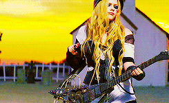 Avril Lavigne GIF. Artiesten Avril lavigne Kus Gifs 