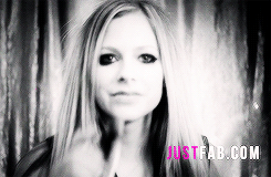 Avril Lavigne GIF. Liefde Artiesten Avril lavigne Smile Gifs Flirt Avril levine 