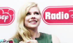 Avril Lavigne GIF. Artiesten Avril lavigne Gifs Tieten Stuiterende tieten 