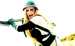 Avril Lavigne GIF. Artiesten Avril lavigne Gifs Girlfriend 