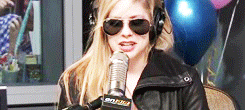 Avril Lavigne GIF. Artiesten Avril lavigne Gifs Black star 