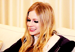 Avril Lavigne GIF. Artiesten Avril lavigne Smile Gifs 