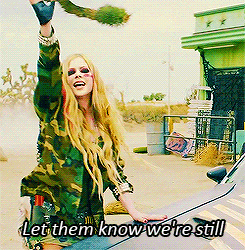 Avril Lavigne GIF. Artiesten Avril lavigne Gifs Lavigne Dankzegging 