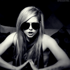 Avril Lavigne GIF. Artiesten Avril lavigne Gifs Muziekvideo 