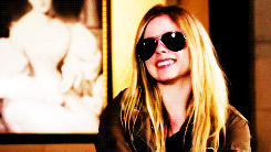 Avril Lavigne GIF. Interview Artiesten Avril lavigne Gifs 