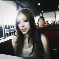 Avril Lavigne GIF. Artiesten Avril lavigne Smile Gifs 