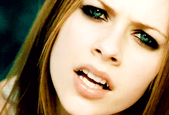 Avril Lavigne GIF. Artiesten Avril lavigne Bril Gifs Blond Canadees 
