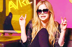Avril Lavigne GIF. Artiesten Avril lavigne Gifs Zwart en wit 