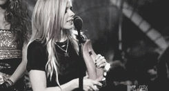 Avril Lavigne GIF. Artiesten Avril lavigne Gifs He wasnt 