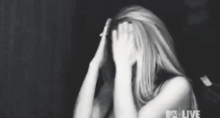 Avril Lavigne GIF. Artiesten Avril lavigne Gifs Goodbye lullaby 