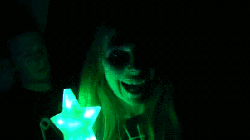 Artiesten Avril lavigne Smile Gifs 
