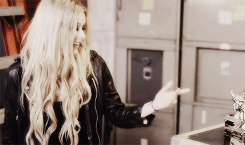 Avril Lavigne GIF. Artiesten Avril lavigne Gifs 