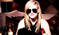 Avril Lavigne GIF. Artiesten Avril lavigne Gifs Ichat 