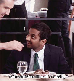 Aziz Ansari GIF. Sorry Gifs Filmsterren Aziz ansari Oops Parks and recreation Tom haverford Wissen 