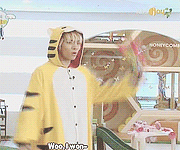 Baby GIF. Dieren Baby Gifs Filmsterren Zooey deschanel  Teef Omgaan Nieuw meisje Jess Lizzy caplan Nemen dat 