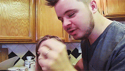 Baby GIF. Grappig Baby Frans Gifs Reactie Plezier  Wanneer Quand 