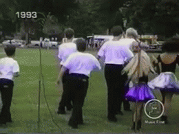 Baby GIF. China Baby Gifs Metro Taiwanese animatie Nmatv Openbaar vervoer Vandalisme Plassen Toer 