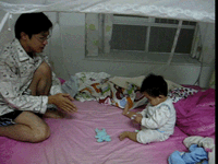 Baby GIF. Vallen Schattig Baby Gifs Hadouken 