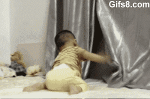 Baby GIF. Hockey Schattig Baby Oorwarmers Gifs Luid Geamuseerd Oortelefoons 
