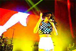 Baby GIF. Baby Star trek Gifs  Zoet Star trek into darkness Jim kirk Captain kirk James kirk Idst 