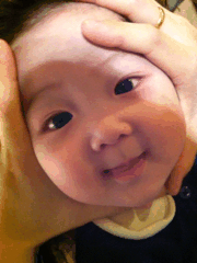 Baby GIF. Vallen Schattig Baby Gifs Hadouken 
