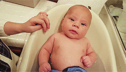 Baby GIF. Vallen Baby Rick Gifs Cartoons en comics Avontuur tijd Cartoon network Bmo Zeepbel Moed 