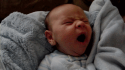 Baby GIF. Bang Baby Memes Gifs Geschokt Verwonderd Gelukkig Glimlachen 