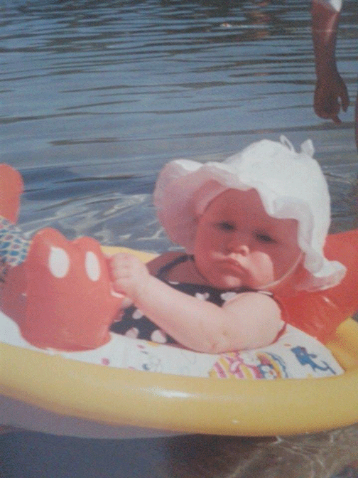 Baby Gifs achterdochtig het eten 