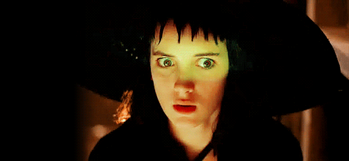 Beetlejuice GIF. Films en series Beetlejuice Vrijdag Gifs Winona ryder 