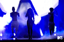 Beyoncé GIF. Huilen Muziek Artiesten Beyonce Gifs Visuele album Nieuw album 