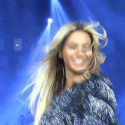 Beyoncé GIF. Artiesten Beyonce Gifs Houding Truc Smakken Neerbuigen 