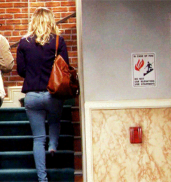 Big Bang Theory GIF. Films en series Gifs Big bang theory Glimlach Sheldon cooper Jim parsons 
