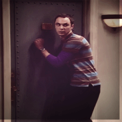 Big Bang Theory GIF. Films en series Gifs Big bang theory Hop Kaley cuoco 
