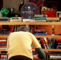 Big Bang Theory GIF. Films en series Tv Gifs Big bang theory Komedie Kaley cuoco 