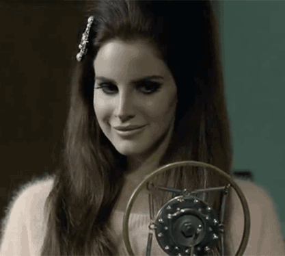 Lana Del Rey GIF. Artiesten Gifs Lana del rey Videoclip Reeks Bl Computerspellen Lana del rey s Geboren om te sterven 