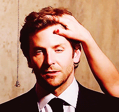 Bradley Cooper GIF. Gifs Filmsterren Bradley cooper Saturday night live Snl40 Betty white De californi&euml;rs 