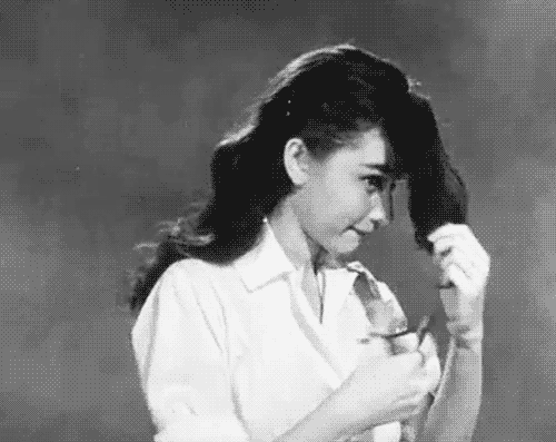 Films en series Films Gifs Breakfast at tiffanys  s Audrey Hepburn knuppel holly Golightly id v veel waa 