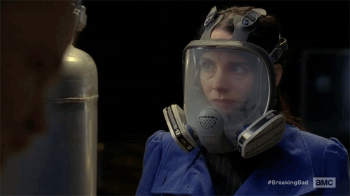 Films en series Breaking bad Lydia Gifs glimlach knik maskeren 