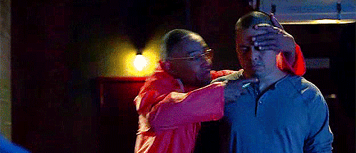 Films en series Breaking bad Gifs Aaron Paul hondsdolle hond 